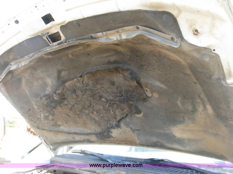 image for item H9479 1999 Ford F550 Super Duty XL cab and chassis