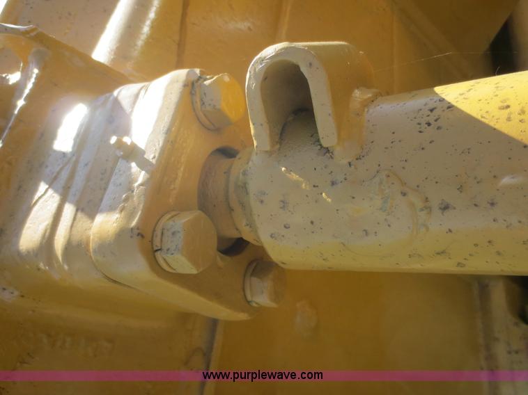 image for item I2173 1976 Caterpillar D7G dozer