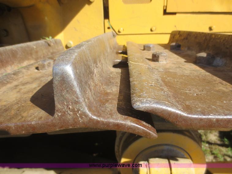 image for item I2173 1976 Caterpillar D7G dozer