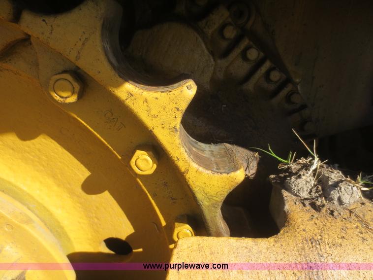 image for item I2173 1976 Caterpillar D7G dozer