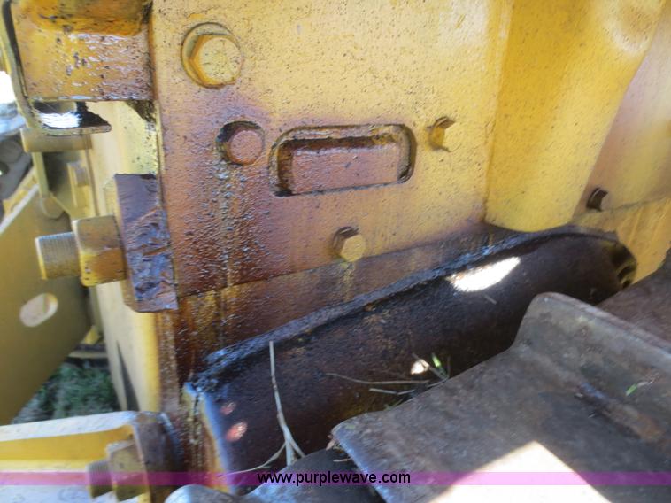image for item I2173 1976 Caterpillar D7G dozer
