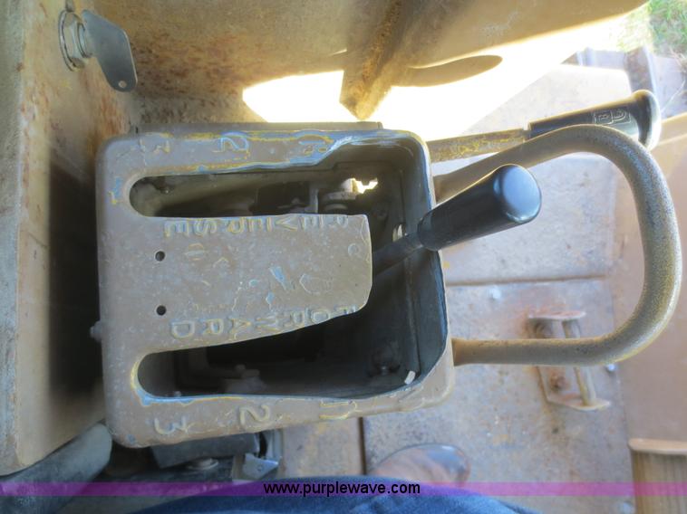 image for item I2173 1976 Caterpillar D7G dozer