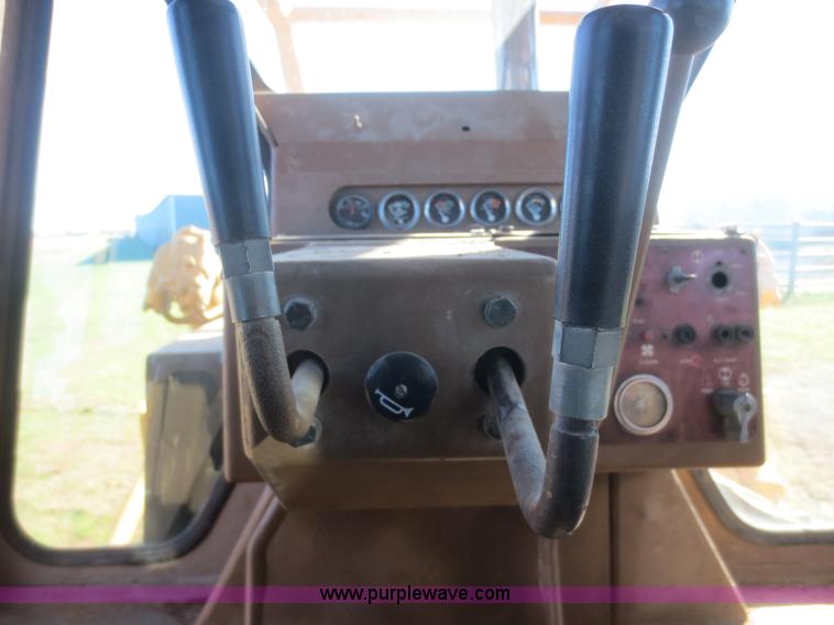 image for item I2173 1976 Caterpillar D7G dozer