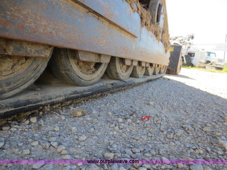 image for item I2202 ASV 4810 skid steer