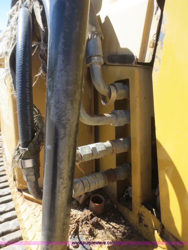 image for item I2202 ASV 4810 skid steer