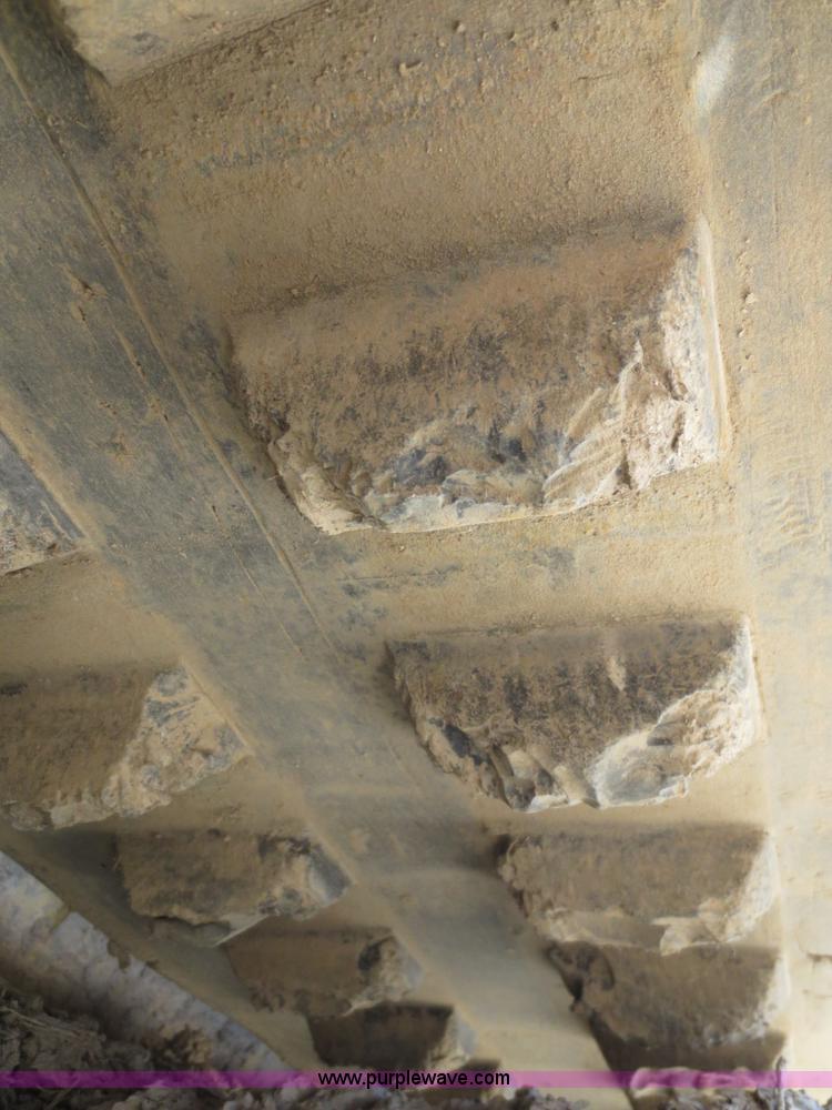 image for item I2202 ASV 4810 skid steer