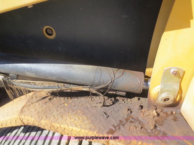 image for item I2202 ASV 4810 skid steer