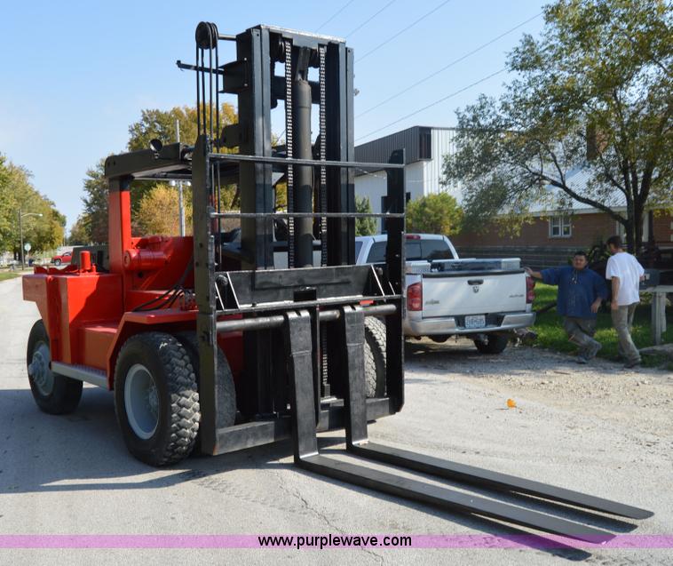 image for item I2954 Taylor Y16-WOM forklift