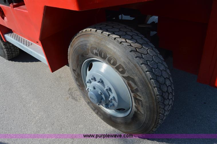 image for item I2954 Taylor Y16-WOM forklift