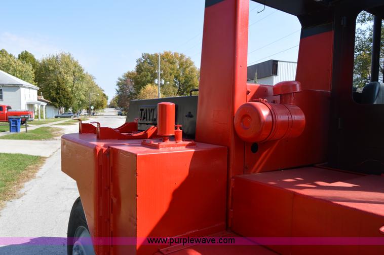 image for item I2954 Taylor Y16-WOM forklift