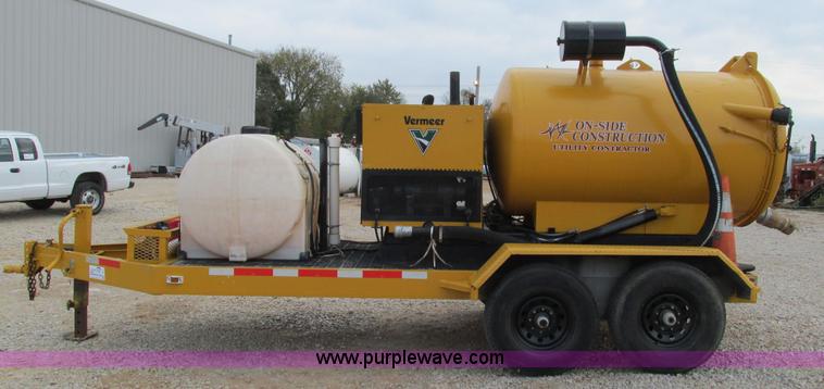 image for item I3201 Mclaughlin MCL-T/500G water vacuum mounted on a trailer