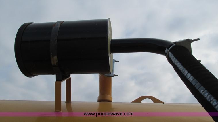 image for item I3201 Mclaughlin MCL-T/500G water vacuum mounted on a trailer