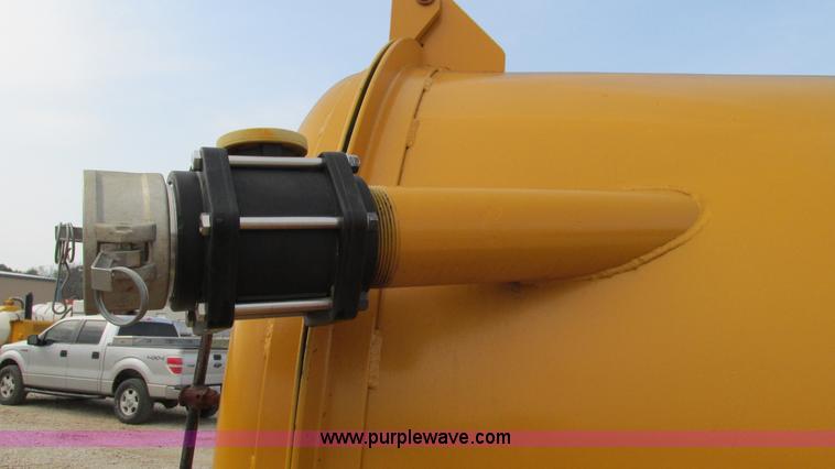 image for item I3201 Mclaughlin MCL-T/500G water vacuum mounted on a trailer