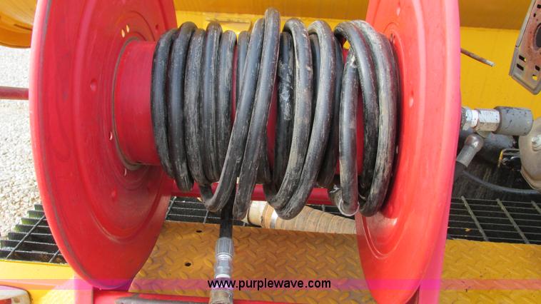 image for item I3201 Mclaughlin MCL-T/500G water vacuum mounted on a trailer