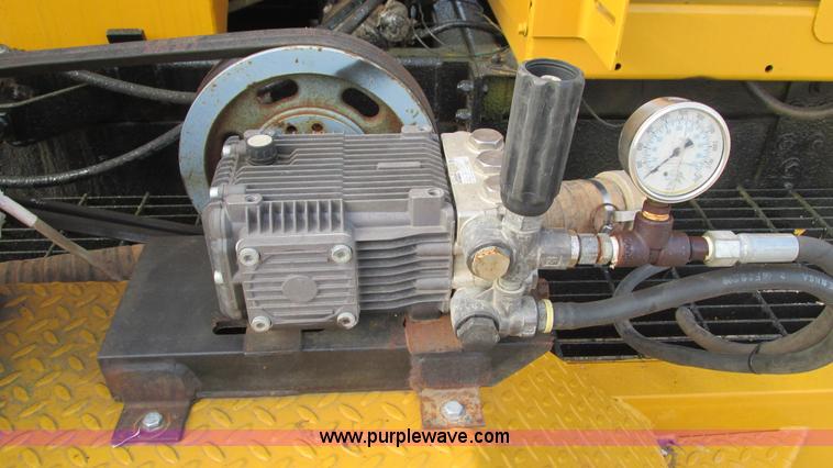 image for item I3201 Mclaughlin MCL-T/500G water vacuum mounted on a trailer