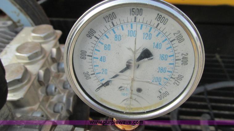 image for item I3201 Mclaughlin MCL-T/500G water vacuum mounted on a trailer