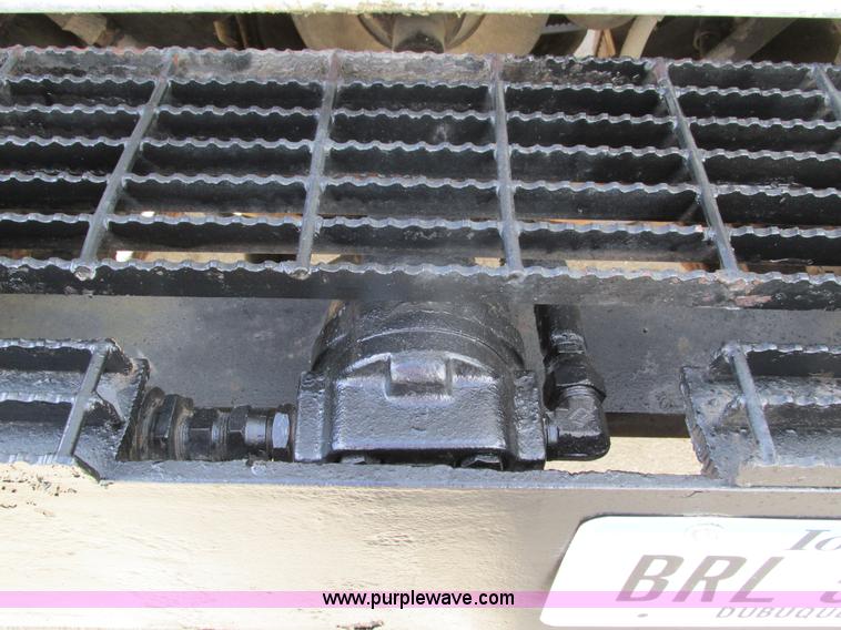 image for item I4121 1987 Ford L8000 dump truck