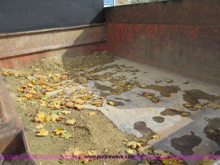 image for item I4121 1987 Ford L8000 dump truck