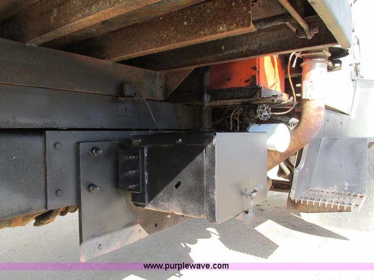 image for item I4121 1987 Ford L8000 dump truck