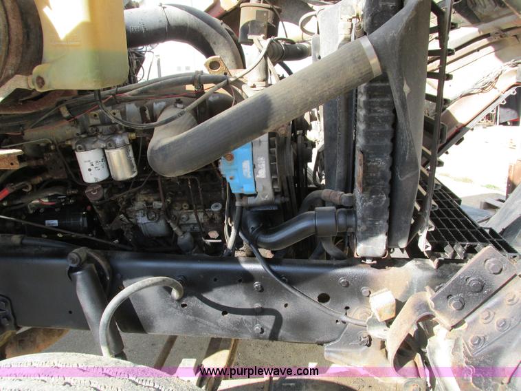 image for item I4121 1987 Ford L8000 dump truck