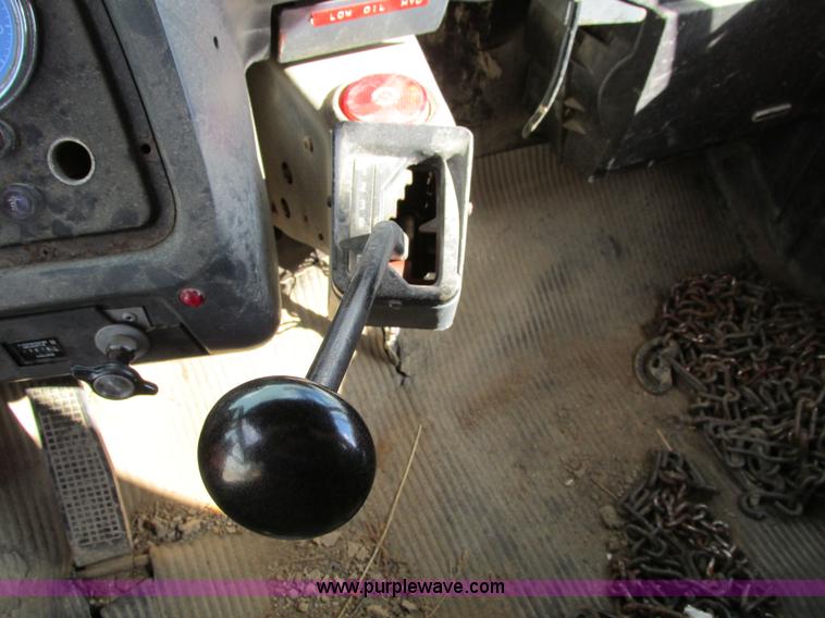 image for item I4121 1987 Ford L8000 dump truck