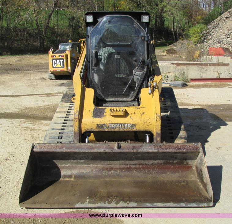 image for item I4122 2008 Caterpillar 279C skid steer