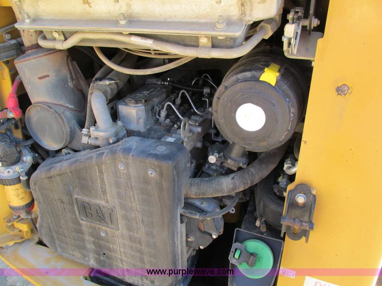 image for item I4122 2008 Caterpillar 279C skid steer