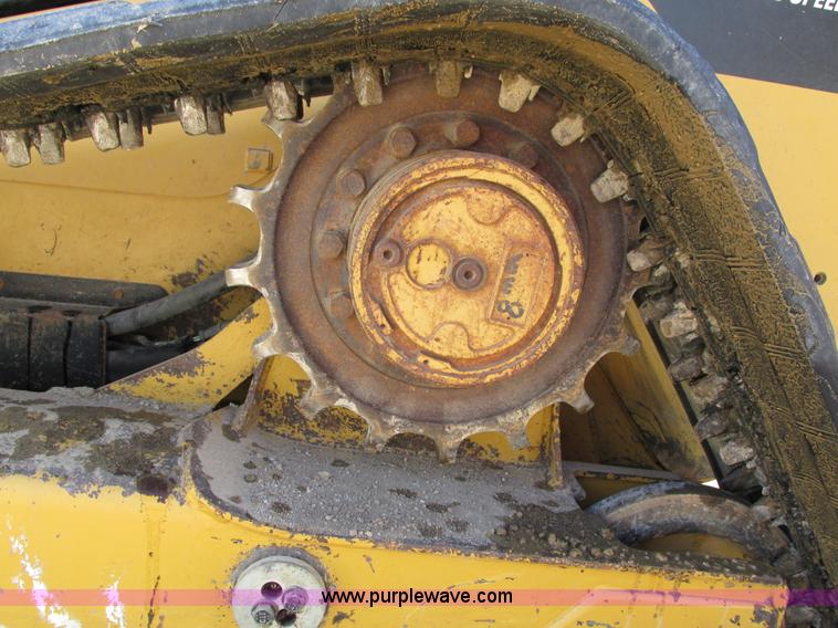 image for item I4122 2008 Caterpillar 279C skid steer