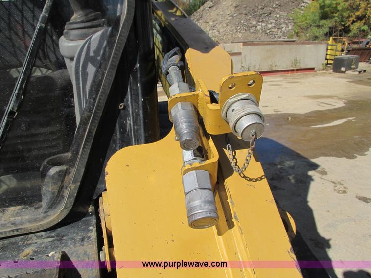 image for item I4122 2008 Caterpillar 279C skid steer