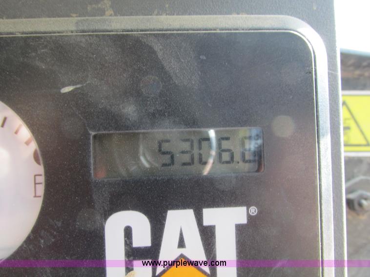 image for item I4122 2008 Caterpillar 279C skid steer