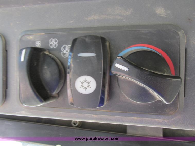 image for item I4122 2008 Caterpillar 279C skid steer