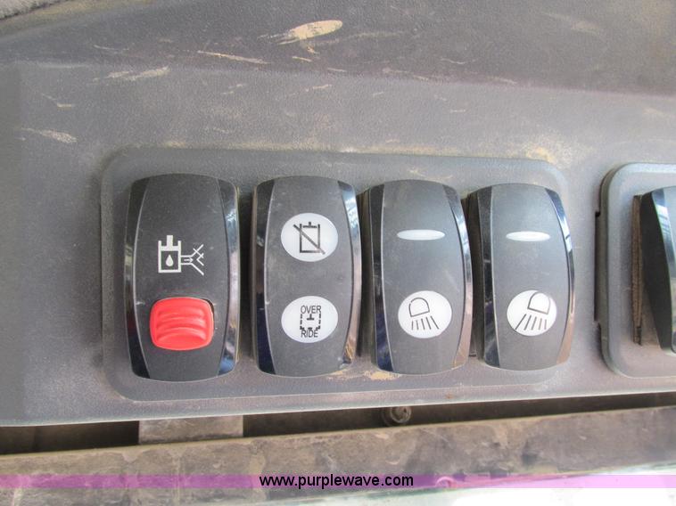 image for item I4122 2008 Caterpillar 279C skid steer