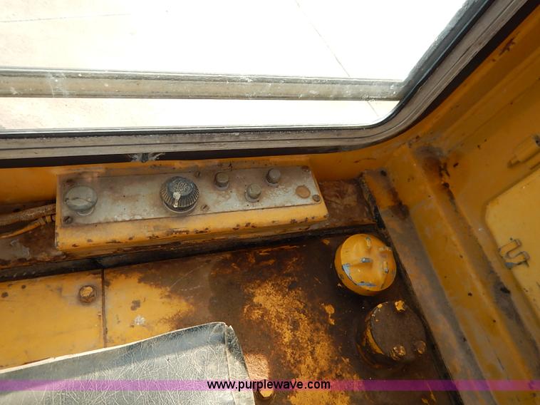 image for item I5350 1978 Caterpillar 910 wheel loader