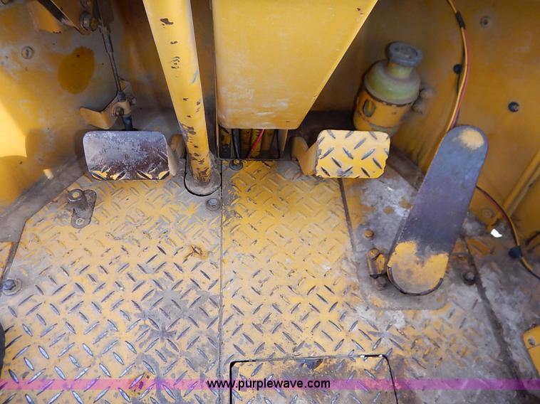 image for item I5350 1978 Caterpillar 910 wheel loader