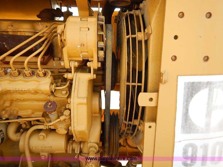 image for item I5350 1978 Caterpillar 910 wheel loader