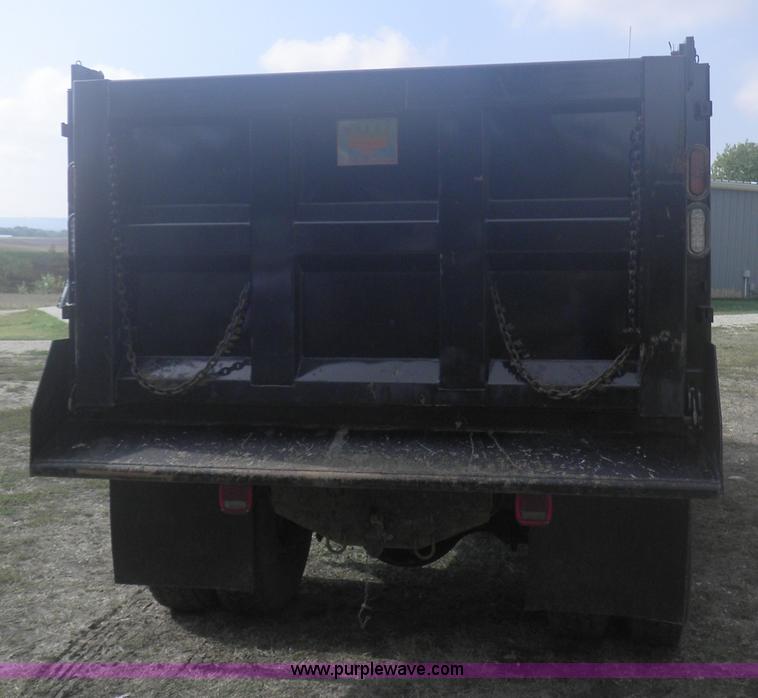 image for item I5903 2000 Sterling dump truck