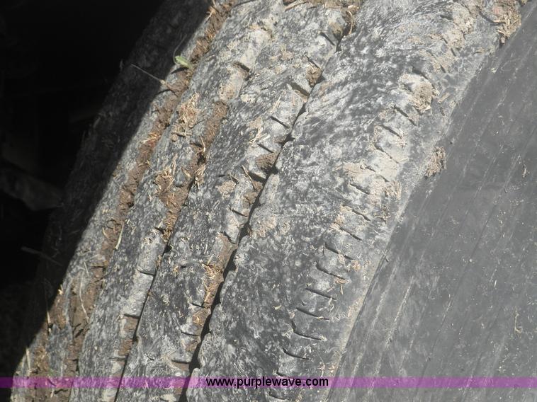 image for item I5903 2000 Sterling dump truck