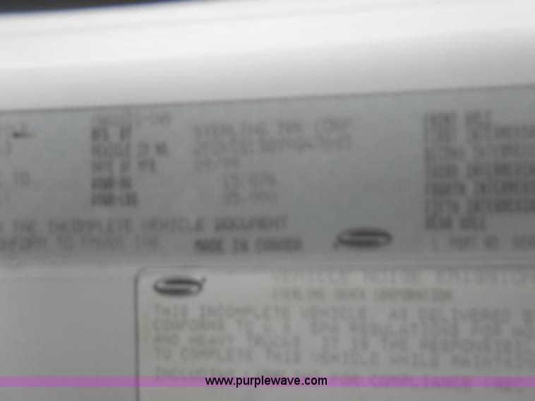 image for item I5903 2000 Sterling dump truck