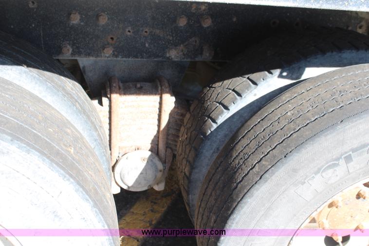 image for item I5912 1995 Mack RD688S dump truck