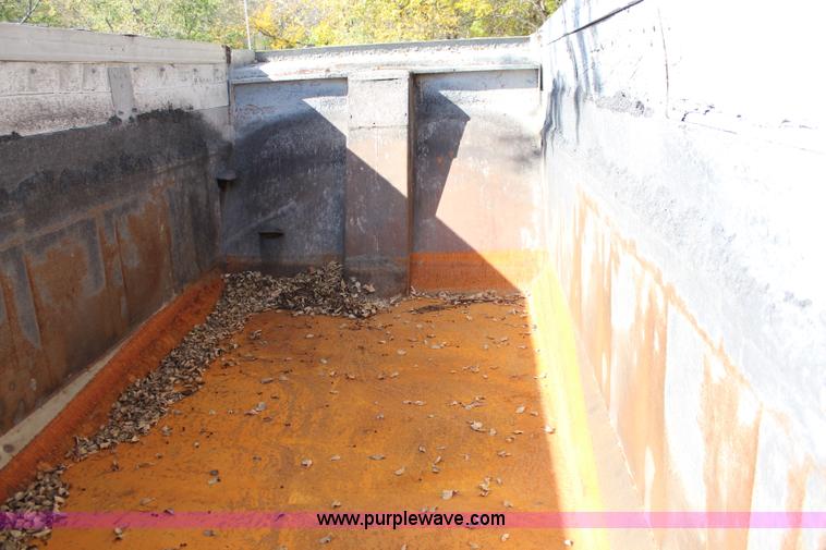 image for item I5912 1995 Mack RD688S dump truck