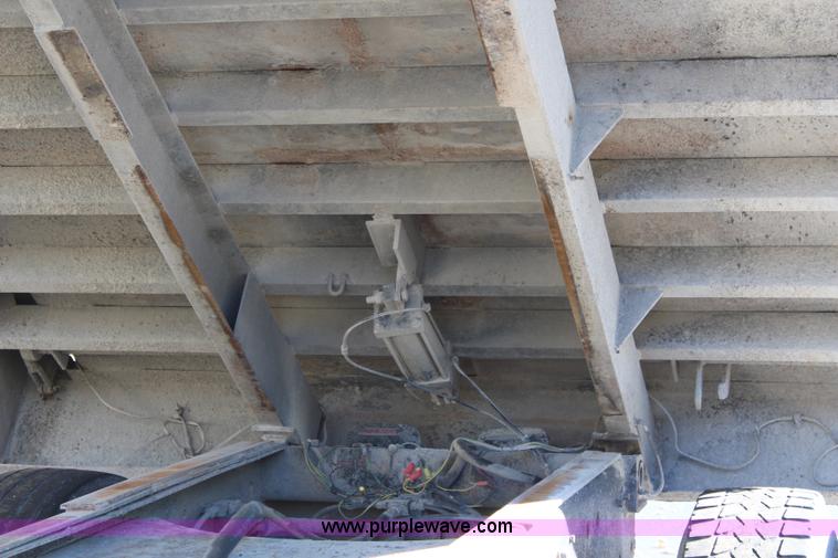 image for item I5912 1995 Mack RD688S dump truck