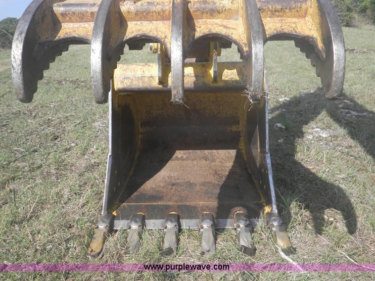 image for item I5925 2011 John Deere 200D LC excavator