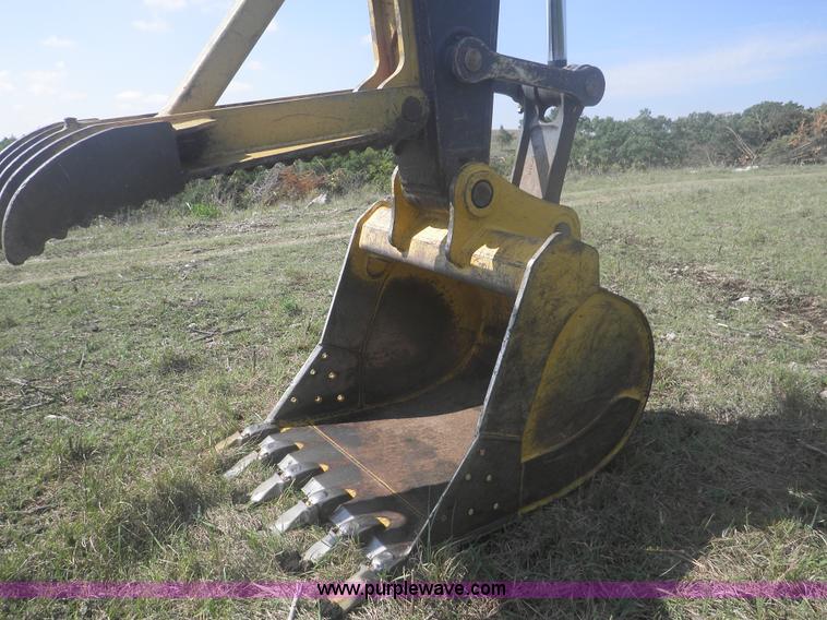 image for item I5925 2011 John Deere 200D LC excavator
