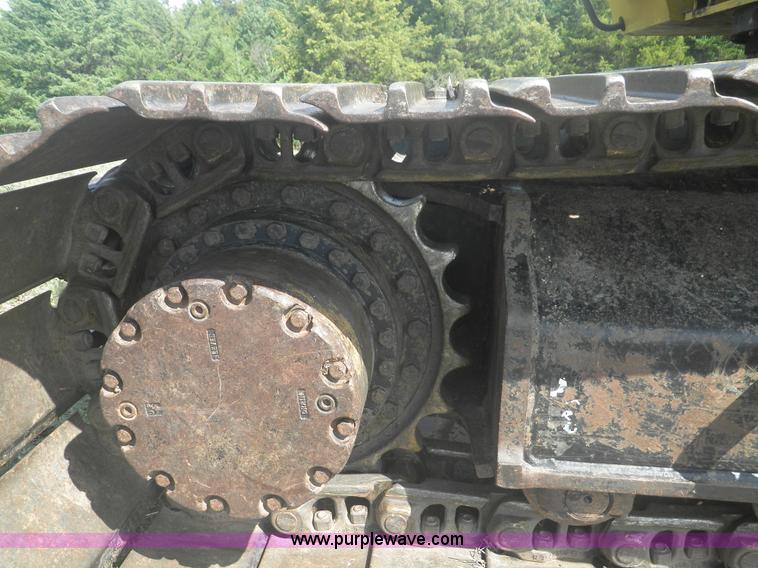 image for item I5925 2011 John Deere 200D LC excavator