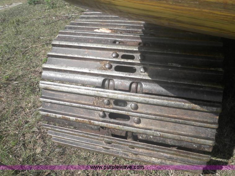 image for item I5925 2011 John Deere 200D LC excavator