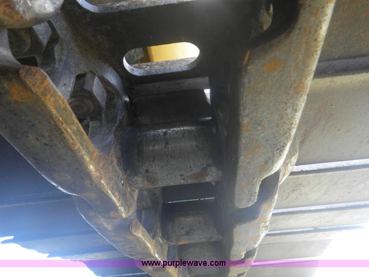 image for item I5925 2011 John Deere 200D LC excavator