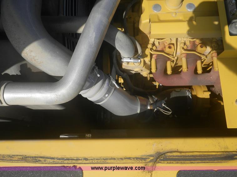 image for item I5925 2011 John Deere 200D LC excavator