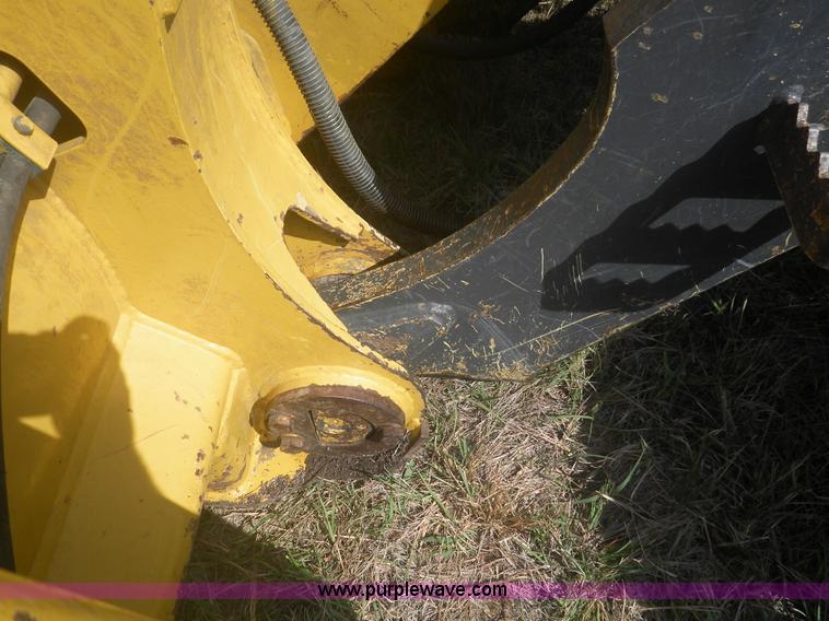 image for item I5926 2007 John Deere 755D track loader