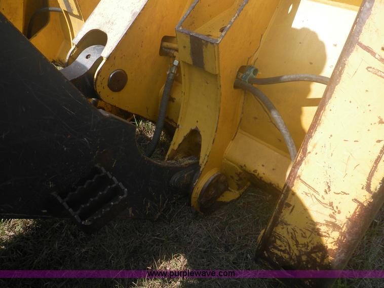 image for item I5926 2007 John Deere 755D track loader