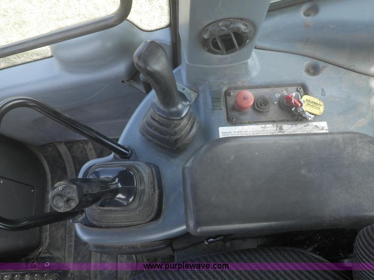 image for item I5926 2007 John Deere 755D track loader